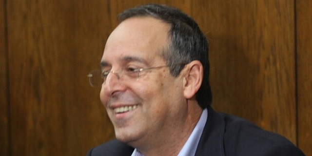 ראש עיריית רמת השרון יצחק רוכברגר הורשע בהפרת אמונים