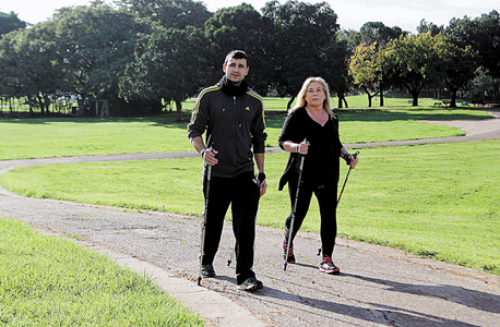 בהליכה נורדית עובדים 90% משרירי הגוף, לעומת 70% בהליכה רגילה בהליכה נורדית עובדים 90% משרירי הגוף, לעומת 70% בהליכה רגילה