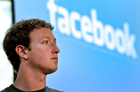 מארק צוקרברג. "פייסבוק זה מוצר חברתי שתוכנן בידי מישהו עם אוטיזם, בלי שום כישורים חברתיים" 