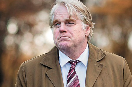 פיליפ סימור בסרט. צובט את הלב