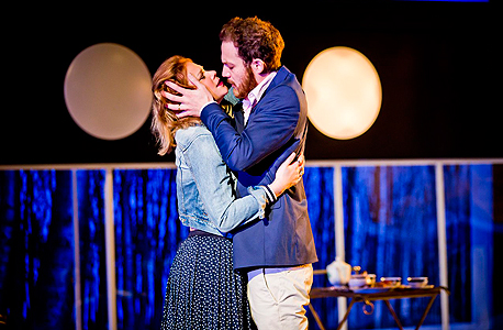 איתי טיראן ודנה מיינרט. הצגה מרתקת, משעשעת וכואבת איתי טיראן ודנה מיינרט. הצגה מרתקת, משעשעת וכואבת