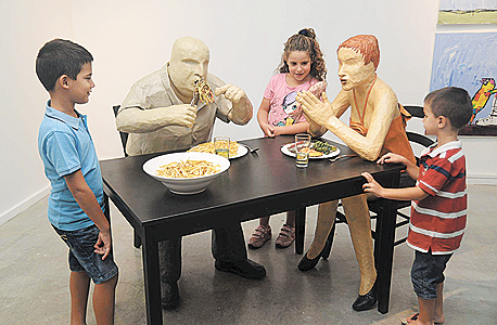 מוזיאון הילדים, חולון. מחפשים הומור בעבודות השונות מוזיאון הילדים, חולון. מחפשים הומור בעבודות השונות