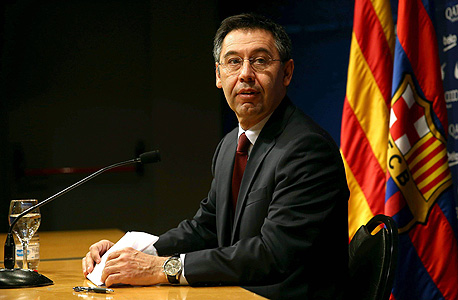 ג'וזף מריה ברתומיאו, נשיא ברצלונה. גם יועמד לדין