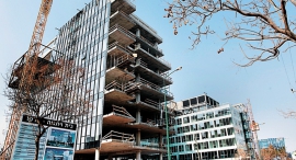 Construction in Herzliya. Photo: Amit Shaal