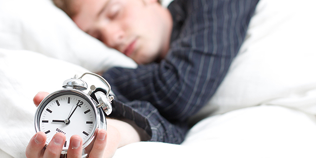 המיתוס נשבר: שינה ארוכה בסופ&quot;ש יכולה לפצות על היעדר שינה באמצע השבוע