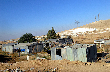 Many children in the Bedouin community do not have access to an internet connection. Photo: Haim Horenstein