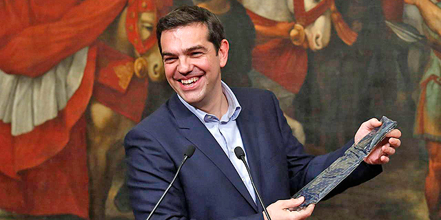 ראש ממשלת יוון: מרקל הסכימה לוותר על דרישות החילוץ של הממשלה הקודמת