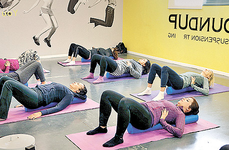 אימון בשיטת MELT. מעורר ברקמות החיבור ויברציות תנועתיות אימון בשיטת MELT. מעורר ברקמות החיבור ויברציות תנועתיות