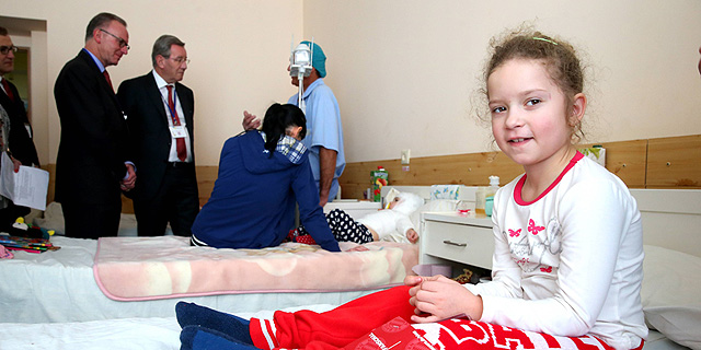 באיירן מינכן תממן טיפול של 30 ילדים אוקראינים שנפצעו בקרבות