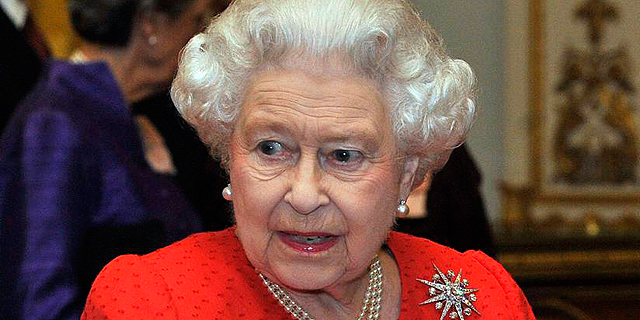 מלכת אנגליה מחפשת נהג בשכר נמוך מהממוצע