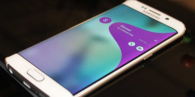 שבעה דברים שגלקסי S6 אדג&#39; יכול לעשות, והאייפון 6 לא