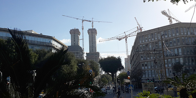 בניית משרדים בתל אביב, צילום: דוד הכהן