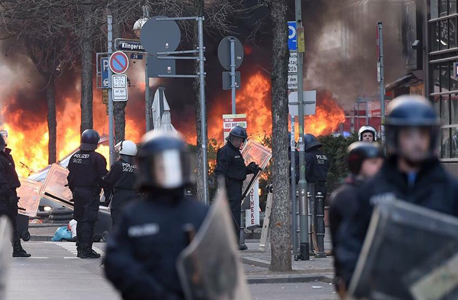 המהומות בפרנקפורט, צילום: מוריס אסולין