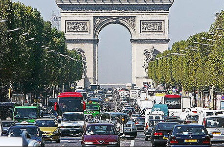 פקק תנועה אופייני בפריז