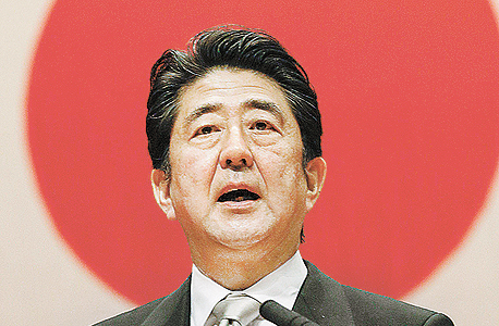 ראש ממשלת יפן שינזו אבה. ארה"ב מודאגת מהתקרבותו לסין