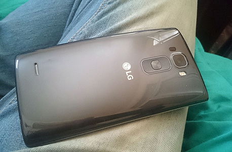 LG G FLEX 2 מסך גמיש סמארטפונים, צילום: ניצן סדן