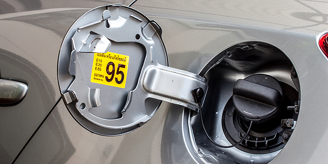 לראשונה מאז 2009 - מחיר הדלק יורד מתחת ל-6 שקלים לליטר