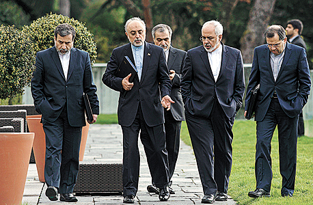 נציגי איראן לשיחות הגרעין עם המעצמות. מו"מ אינטנסיבי , צילום: איי פי