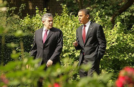 מימין ברק אובמה נשיא ארה"ב ו גורדון בראון ראש ממשלת בריטניה, צילום: אימג'בנק, Gettyimages