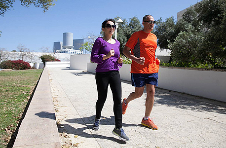 ריצה טיפולית. גם למי שרוצה לשפר את הריצה ולא מפחד לדבר תוך כדי ריצה טיפולית. גם למי שרוצה לשפר את הריצה ולא מפחד לדבר תוך כדי