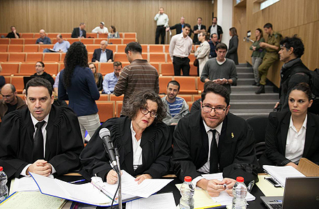 מימין: עוה"ד מאור ברדיצ'בסקי, חנה קורין ועמית בכר