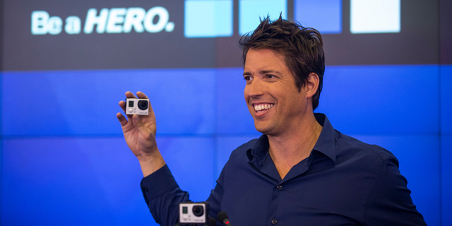 עמד במלה שלו: מייסד GoPro ויתר על 229 מיליון דולר