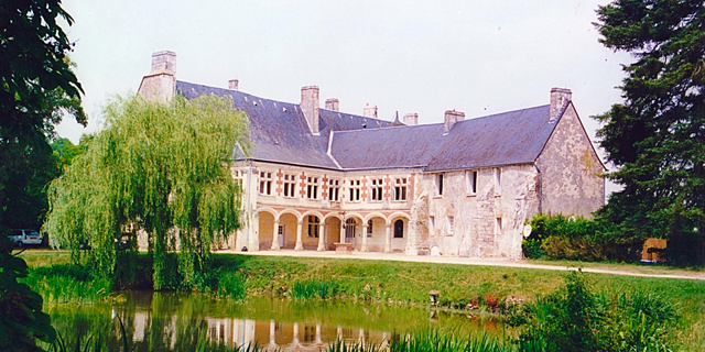 לא ייאמן: במחיר של דירה בתל אביב אפשר לקנות ארמון בצרפת