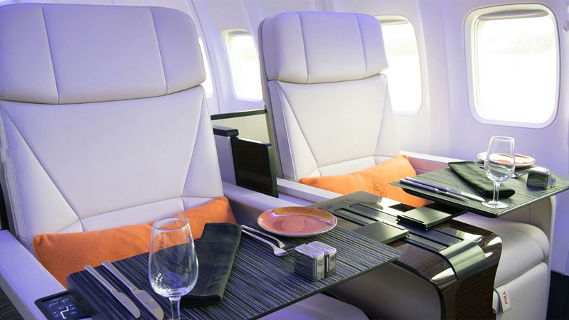 מבט על מושבי הנוסעים במטוס החדש, צילום: Four Seasons
