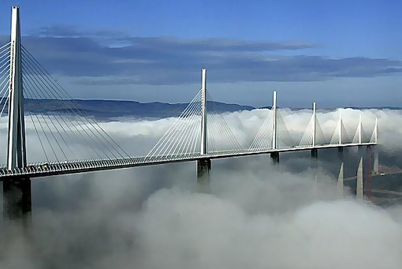 גשר מיו, צרפת. יותר גבוה מהאייפל