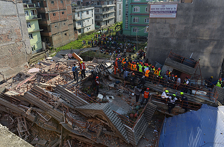 רעידת אדמה שנייה ב נפאל קטמנדו , צילום: איי אף פי