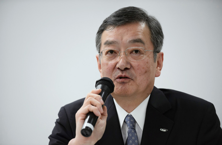 קוזו טקהאשי, נשיא שארפ, צילום: בלומברג