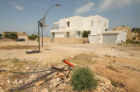 מושב הבונים שטח ה הרחבה בנייה בתים, צילום: אלעד גרשגורן