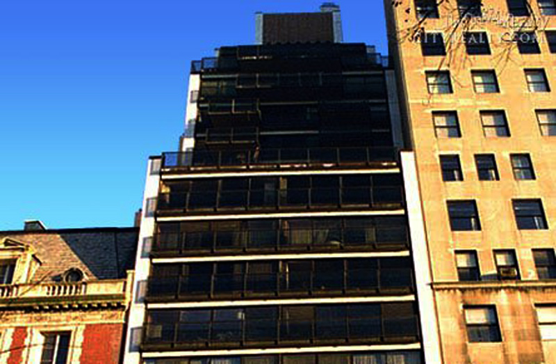 הבניין בשדרה החמישית מבחוץ, צילום: Douglas Elliman