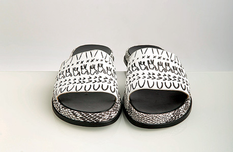 נעליים של לבסקי , צילום: ינאי מנחם