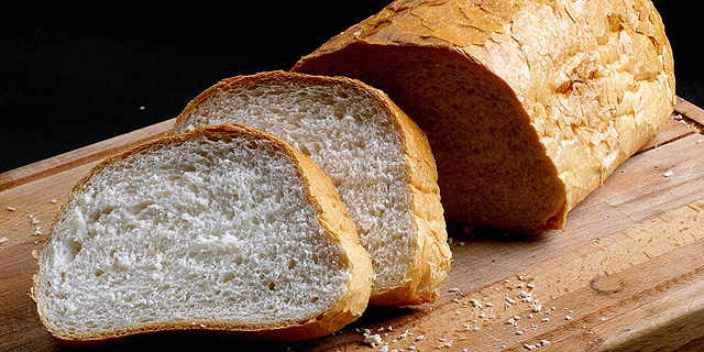 מחיר הלחם שבפיקוח יירד ב-4.17%