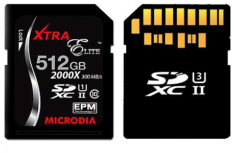 כרטיספלצת: הוצג כרטיס מיקרו SD של 512 גיגה-בייט