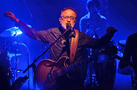 אהוד בנאי בהופעה אהוד בנאי בהופעה