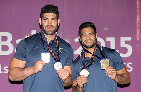 שגיא מוקי, שזכה במדליית זהב בג'ודו (בקטגוריית משקל של עד 73 ק"ג) יקבל 40 אלף שקל. הג'ודוקא אורי ששון (עד 100 ק"ג) והמתאבקת אילנה קרטיש (עד 69 ק"ג) יקבלו 28 אלף שקל כל אחד