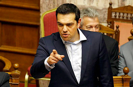 ראש ממשלת יוון בפרלמנט, השבוע. "הוא אומר שאנחנו צריכים להפסיק לפחד"