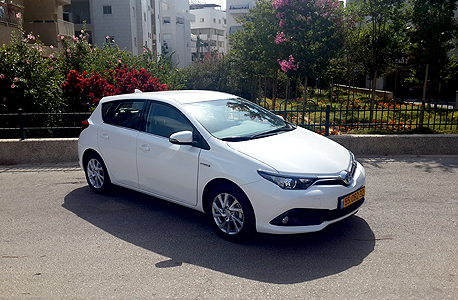 טויוטה אוריס טויוטה אוריס