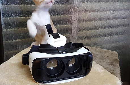 סמסונג Gear VR מציאות מדומה 