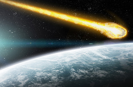 אסטרואיד שמתקרב לכדור הארץ