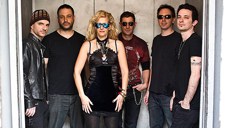 להקת היהודים. עד שההורים ידפקו על הדלת ויבקשו מכם להנמיך להקת היהודים. עד שההורים ידפקו על הדלת ויבקשו מכם להנמיך