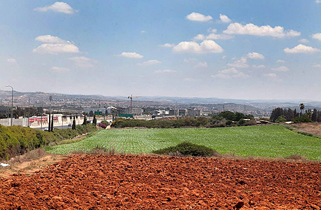 קרקע במרכז הארץ (ארכיון), צילום: אוראל כהן