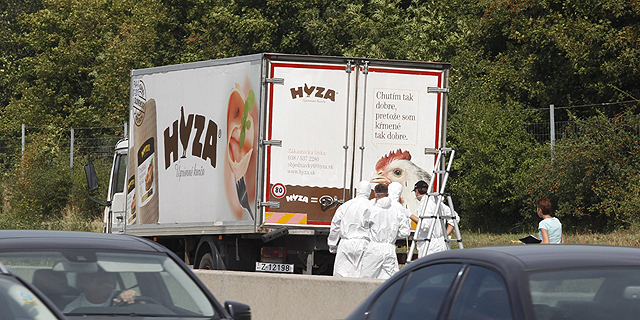 אוסטריה: עשרות מהגרים מתים נמצאו במשאית