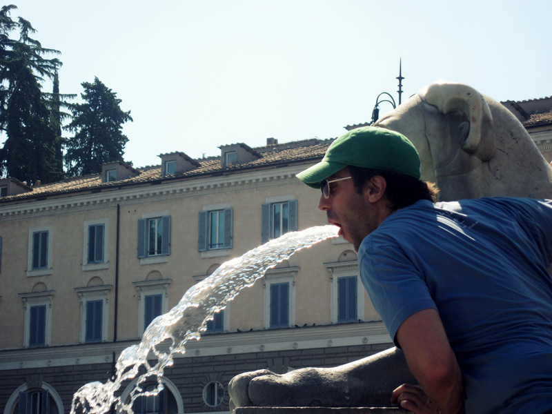 ברומא תתנהג כרומאי? תראו איזו מזרקה יוצאת לי מהפה, צילום: Alec Couros / Flickr