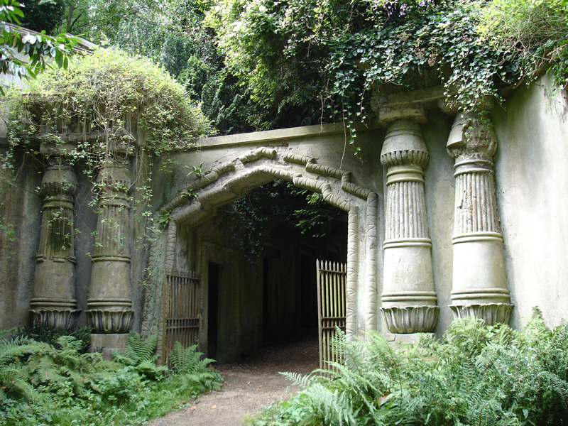 בית הקברות Highgate, אנגליה. גם קארל מארקס קבור פה