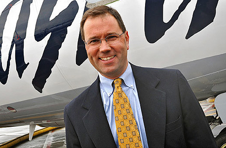 בראד טילדן, מנכ"ל חברת תעופה אלסקה איירליינס