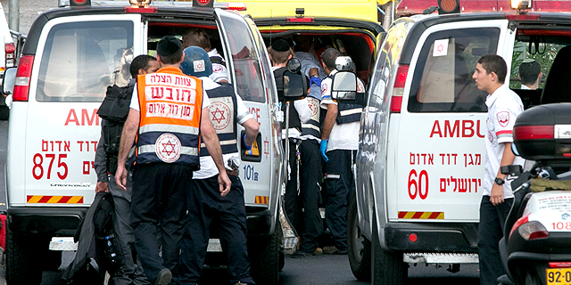 הטרור נמשך: פצוע קשה בפיגוע משולב בירושלים