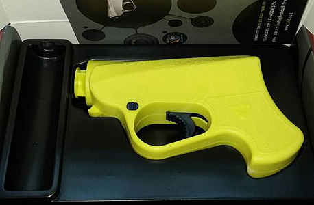 דגם אקדח גז שמשווק ברשת וויקטורי, צילום: יח"צ